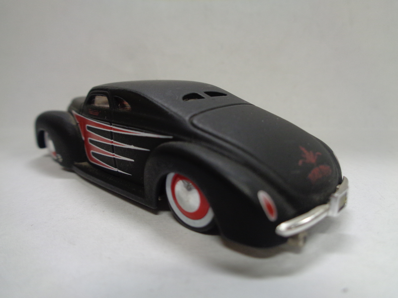 Illustration for article titled FORD FRIDAY - 1940 FORD FROM THE ROAD RAT SERIES BY JADA